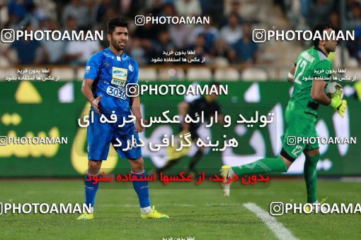 920337, Tehran, [*parameter:4*], لیگ برتر فوتبال ایران، Persian Gulf Cup، Week 11، First Leg، Esteghlal 2 v 0 Naft Tehran on 2017/10/31 at Azadi Stadium