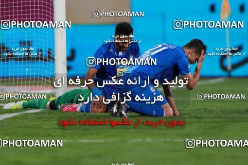 920063, Tehran, [*parameter:4*], لیگ برتر فوتبال ایران، Persian Gulf Cup، Week 11، First Leg، Esteghlal 2 v 0 Naft Tehran on 2017/10/31 at Azadi Stadium