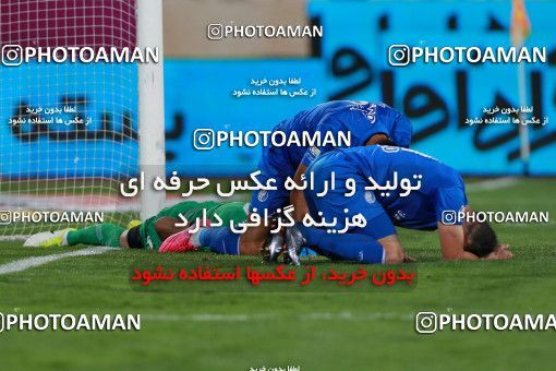 920150, Tehran, [*parameter:4*], لیگ برتر فوتبال ایران، Persian Gulf Cup، Week 11، First Leg، Esteghlal 2 v 0 Naft Tehran on 2017/10/31 at Azadi Stadium