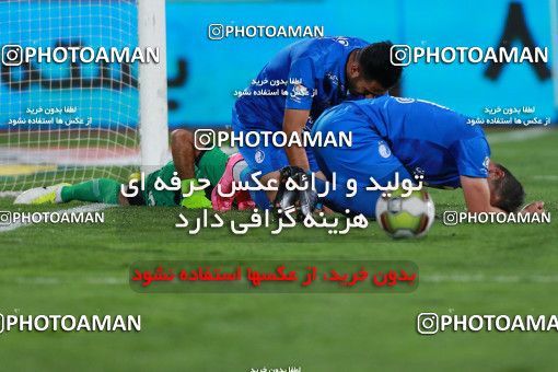 920201, Tehran, [*parameter:4*], لیگ برتر فوتبال ایران، Persian Gulf Cup، Week 11، First Leg، Esteghlal 2 v 0 Naft Tehran on 2017/10/31 at Azadi Stadium