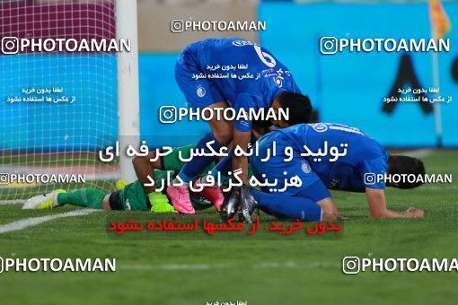 920056, Tehran, [*parameter:4*], لیگ برتر فوتبال ایران، Persian Gulf Cup، Week 11، First Leg، Esteghlal 2 v 0 Naft Tehran on 2017/10/31 at Azadi Stadium