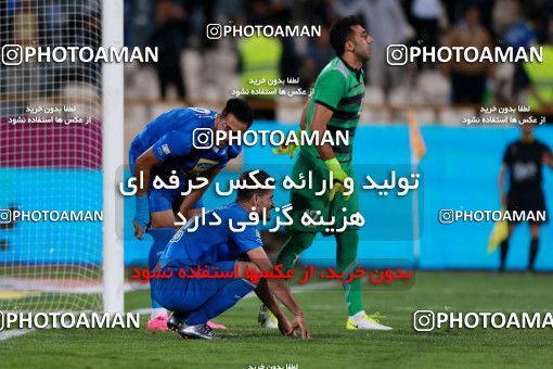 920294, Tehran, [*parameter:4*], لیگ برتر فوتبال ایران، Persian Gulf Cup، Week 11، First Leg، Esteghlal 2 v 0 Naft Tehran on 2017/10/31 at Azadi Stadium