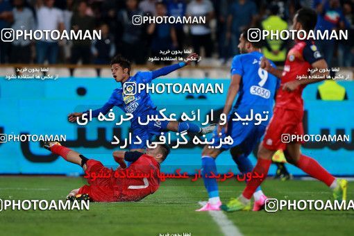 920551, Tehran, [*parameter:4*], لیگ برتر فوتبال ایران، Persian Gulf Cup، Week 11، First Leg، Esteghlal 2 v 0 Naft Tehran on 2017/10/31 at Azadi Stadium