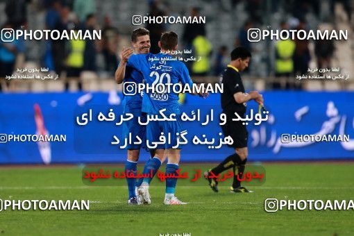 920303, Tehran, [*parameter:4*], لیگ برتر فوتبال ایران، Persian Gulf Cup، Week 11، First Leg، Esteghlal 2 v 0 Naft Tehran on 2017/10/31 at Azadi Stadium