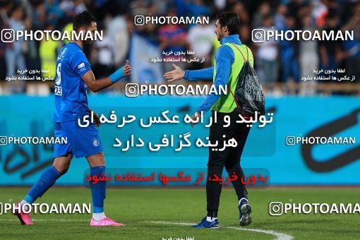 920444, Tehran, [*parameter:4*], لیگ برتر فوتبال ایران، Persian Gulf Cup، Week 11، First Leg، Esteghlal 2 v 0 Naft Tehran on 2017/10/31 at Azadi Stadium