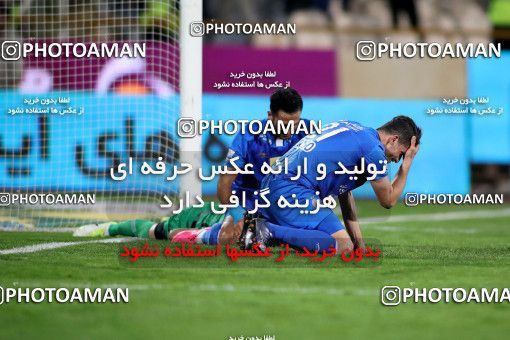 1076822, Tehran, [*parameter:4*], لیگ برتر فوتبال ایران، Persian Gulf Cup، Week 11، First Leg، Esteghlal 2 v 0 Naft Tehran on 2017/10/31 at Azadi Stadium