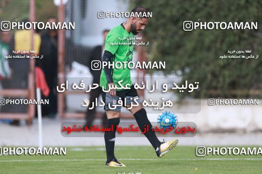 922162, Tehran, , Iran National Football Team Training Session on 2017/11/02 at Research Institute of Petroleum Industry