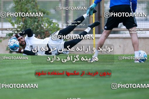 921747, Tehran, , Iran National Football Team Training Session on 2017/11/02 at Research Institute of Petroleum Industry