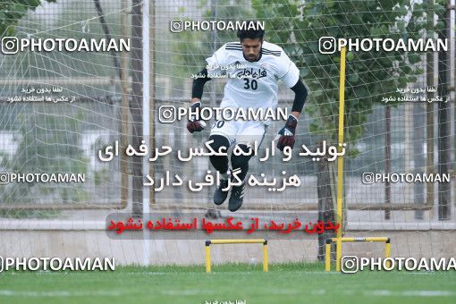 922176, Tehran, , Iran National Football Team Training Session on 2017/11/02 at Research Institute of Petroleum Industry
