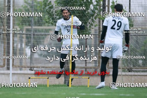 922203, Tehran, , Iran National Football Team Training Session on 2017/11/02 at Research Institute of Petroleum Industry