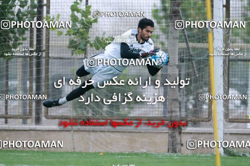 921965, Tehran, , Iran National Football Team Training Session on 2017/11/02 at Research Institute of Petroleum Industry
