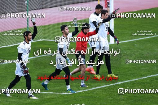 929153, Tehran, , Iran National Football Team Training Session on 2017/11/04 at Azadi Stadium