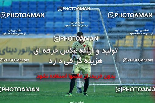 925152, Tehran, , Persepolis Football Team Training Session on 2017/11/10 at Shahid Kazemi Stadium