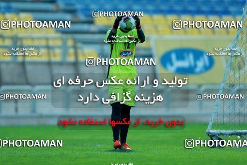 925122, Tehran, , Persepolis Football Team Training Session on 2017/11/10 at Shahid Kazemi Stadium