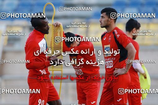 934636, Tehran, , Persepolis Football Team Training Session on 2017/11/13 at Shahid Kazemi Stadium
