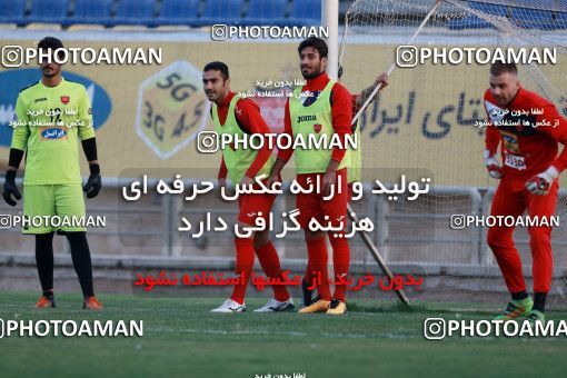 934674, Tehran, , Persepolis Football Team Training Session on 2017/11/13 at Shahid Kazemi Stadium