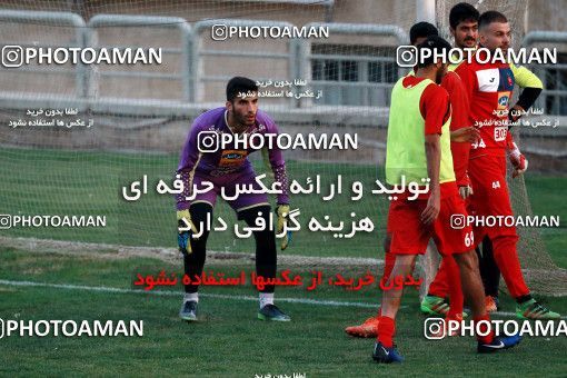 934729, Tehran, , Persepolis Football Team Training Session on 2017/11/13 at Shahid Kazemi Stadium