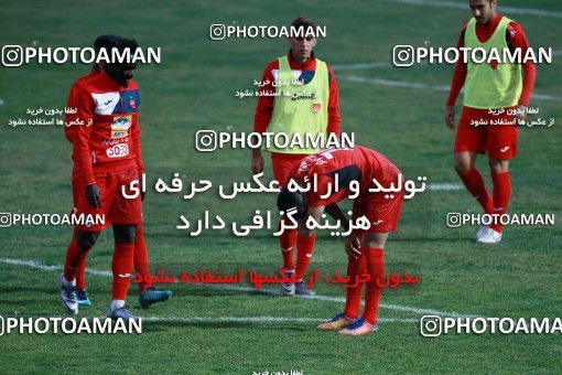 934685, Tehran, , Persepolis Football Team Training Session on 2017/11/13 at Shahid Kazemi Stadium