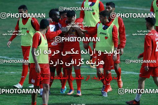 934846, Tehran, , Persepolis Football Team Training Session on 2017/11/13 at Shahid Kazemi Stadium