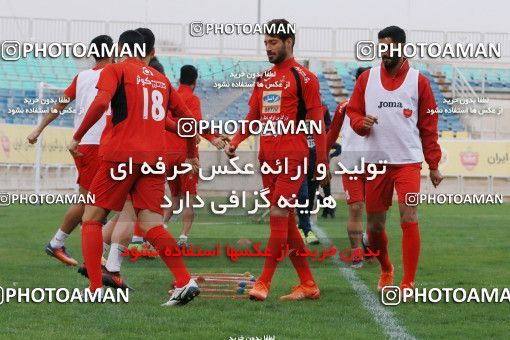 937678, Tehran, , Persepolis Football Team Training Session on 2017/11/11 at Shahid Kazemi Stadium