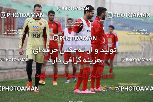 937747, Tehran, , Persepolis Football Team Training Session on 2017/11/11 at Shahid Kazemi Stadium