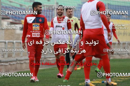 937360, Tehran, , Persepolis Football Team Training Session on 2017/11/11 at Shahid Kazemi Stadium