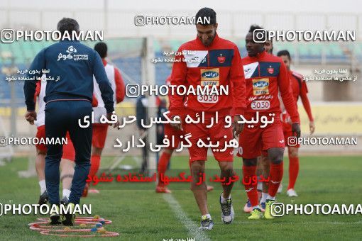 937548, Tehran, , Persepolis Football Team Training Session on 2017/11/11 at Shahid Kazemi Stadium