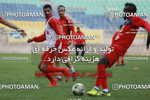 937446, Tehran, , Persepolis Football Team Training Session on 2017/11/11 at Shahid Kazemi Stadium