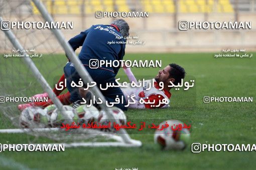 937728, Tehran, , Persepolis Football Team Training Session on 2017/11/11 at Shahid Kazemi Stadium