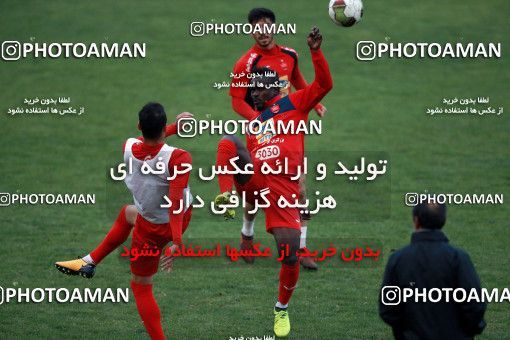 937759, Tehran, , Persepolis Football Team Training Session on 2017/11/11 at Shahid Kazemi Stadium