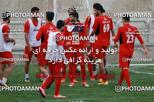 937680, Tehran, , Persepolis Football Team Training Session on 2017/11/11 at Shahid Kazemi Stadium