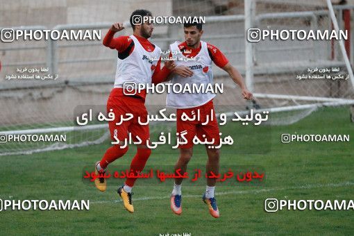 937718, Tehran, , Persepolis Football Team Training Session on 2017/11/11 at Shahid Kazemi Stadium