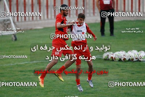 937579, Tehran, , Persepolis Football Team Training Session on 2017/11/11 at Shahid Kazemi Stadium