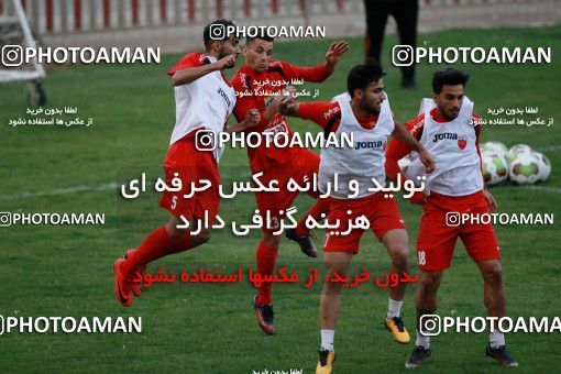 937634, Tehran, , Persepolis Football Team Training Session on 2017/11/11 at Shahid Kazemi Stadium