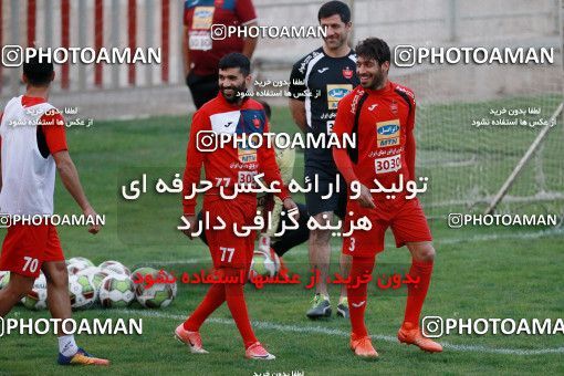 937645, Tehran, , Persepolis Football Team Training Session on 2017/11/11 at Shahid Kazemi Stadium