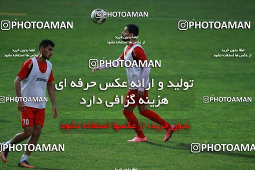 937564, Tehran, , Persepolis Football Team Training Session on 2017/11/11 at Shahid Kazemi Stadium