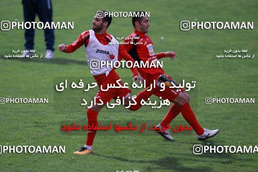 937654, Tehran, , Persepolis Football Team Training Session on 2017/11/11 at Shahid Kazemi Stadium