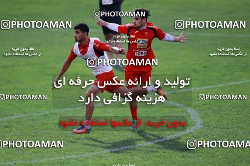 937740, Tehran, , Persepolis Football Team Training Session on 2017/11/11 at Shahid Kazemi Stadium