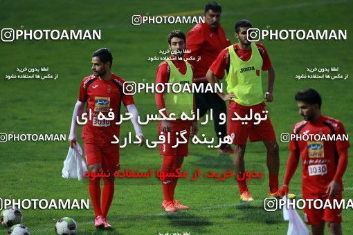 937629, Tehran, , Persepolis Football Team Training Session on 2017/11/11 at Shahid Kazemi Stadium