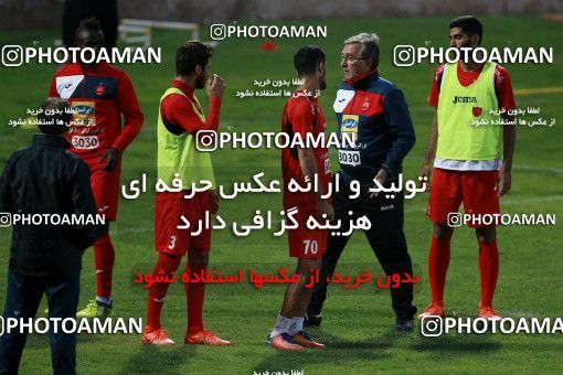 937430, Tehran, , Persepolis Football Team Training Session on 2017/11/11 at Shahid Kazemi Stadium