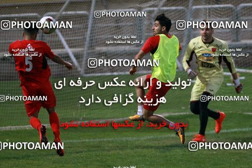 937638, Tehran, , Persepolis Football Team Training Session on 2017/11/11 at Shahid Kazemi Stadium