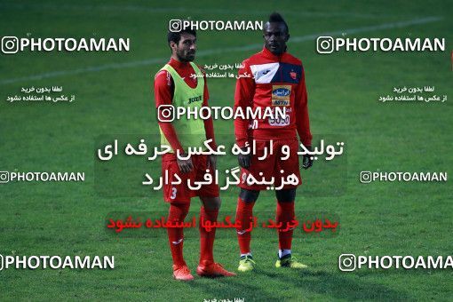 937501, Tehran, , Persepolis Football Team Training Session on 2017/11/11 at Shahid Kazemi Stadium