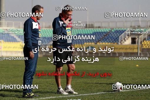 938284, Tehran, , Persepolis Football Team Training Session on 2017/11/16 at Shahid Kazemi Stadium