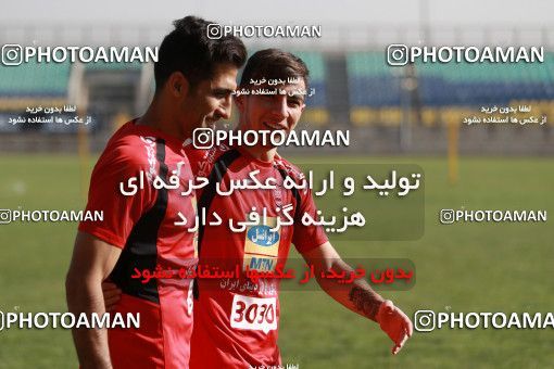 937806, Tehran, , Persepolis Football Team Training Session on 2017/11/16 at Shahid Kazemi Stadium