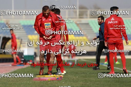 938502, Tehran, , Persepolis Football Team Training Session on 2017/11/16 at Shahid Kazemi Stadium