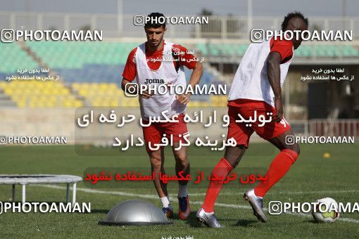 938470, Tehran, , Persepolis Football Team Training Session on 2017/11/16 at Shahid Kazemi Stadium
