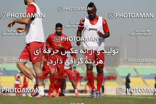 937890, Tehran, , Persepolis Football Team Training Session on 2017/11/16 at Shahid Kazemi Stadium