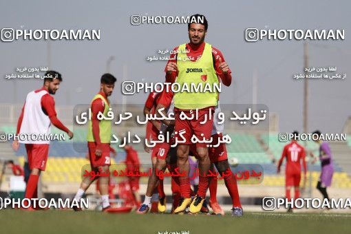 938039, Tehran, , Persepolis Football Team Training Session on 2017/11/16 at Shahid Kazemi Stadium