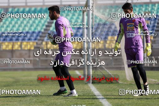938319, Tehran, , Persepolis Football Team Training Session on 2017/11/16 at Shahid Kazemi Stadium