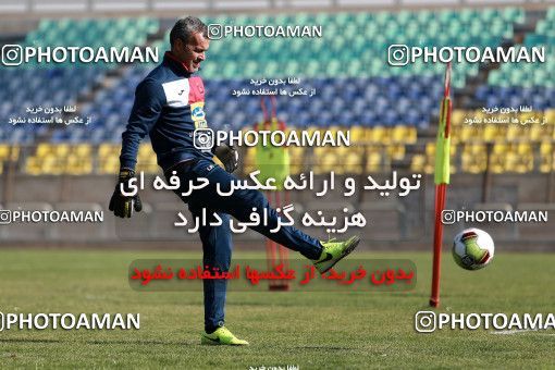 937982, Tehran, , Persepolis Football Team Training Session on 2017/11/16 at Shahid Kazemi Stadium